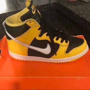 Nike Dunk High men’s sneakers.